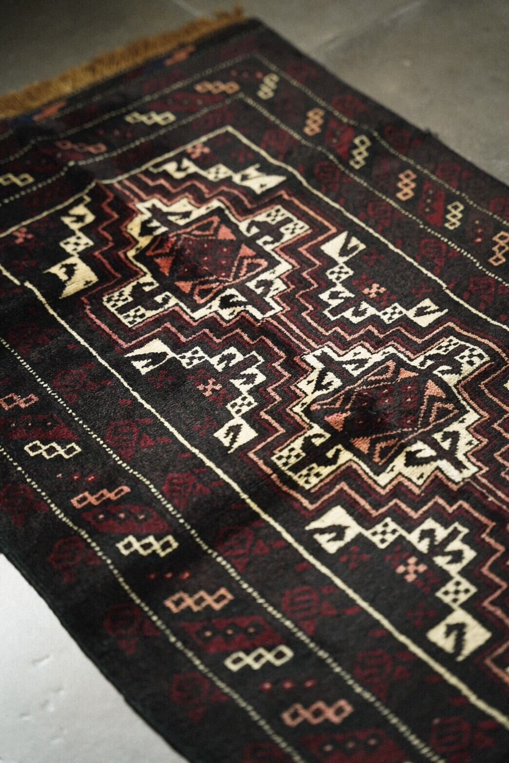 1345-Vintage Sistan Baluch rug | 手織りのヴィンテージラグ専門店