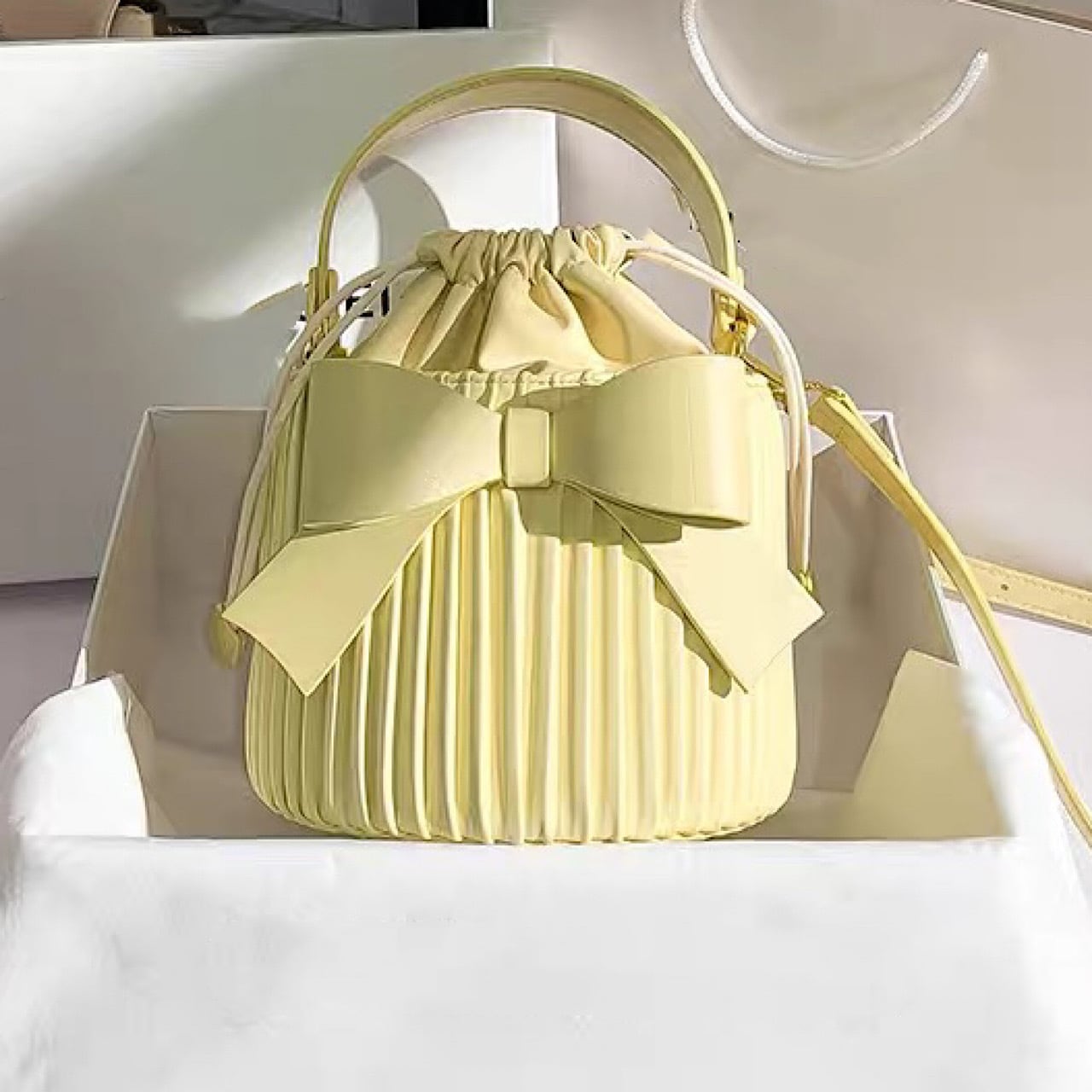 りぼんハンドバッグ