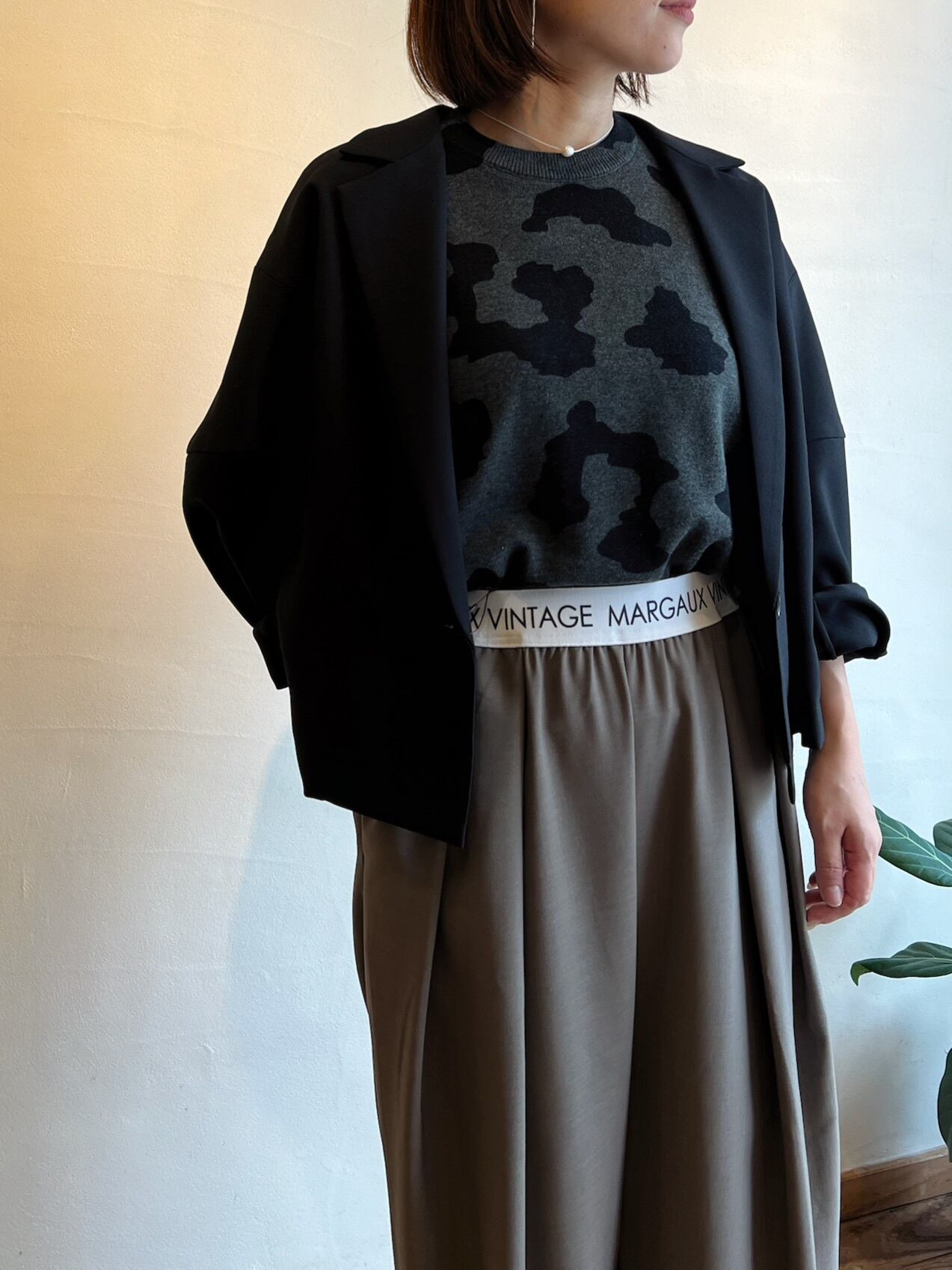 MARGAUX VINTAGE / ロゴウエストタックパンツ | anouk