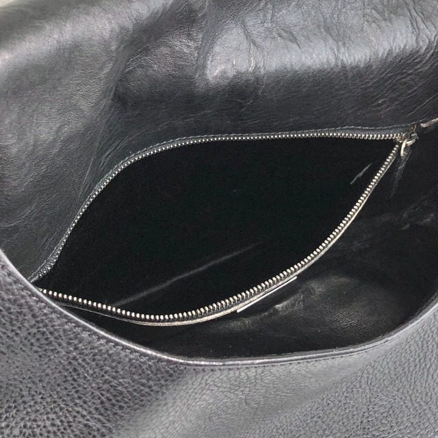 PRADA プラダ ショルダーバッグ ブラック フロントバックル ロゴ レザー セミショルダーバッグ ホーボーバッグ vintage ヴィンテージ オールド m5w8bc
