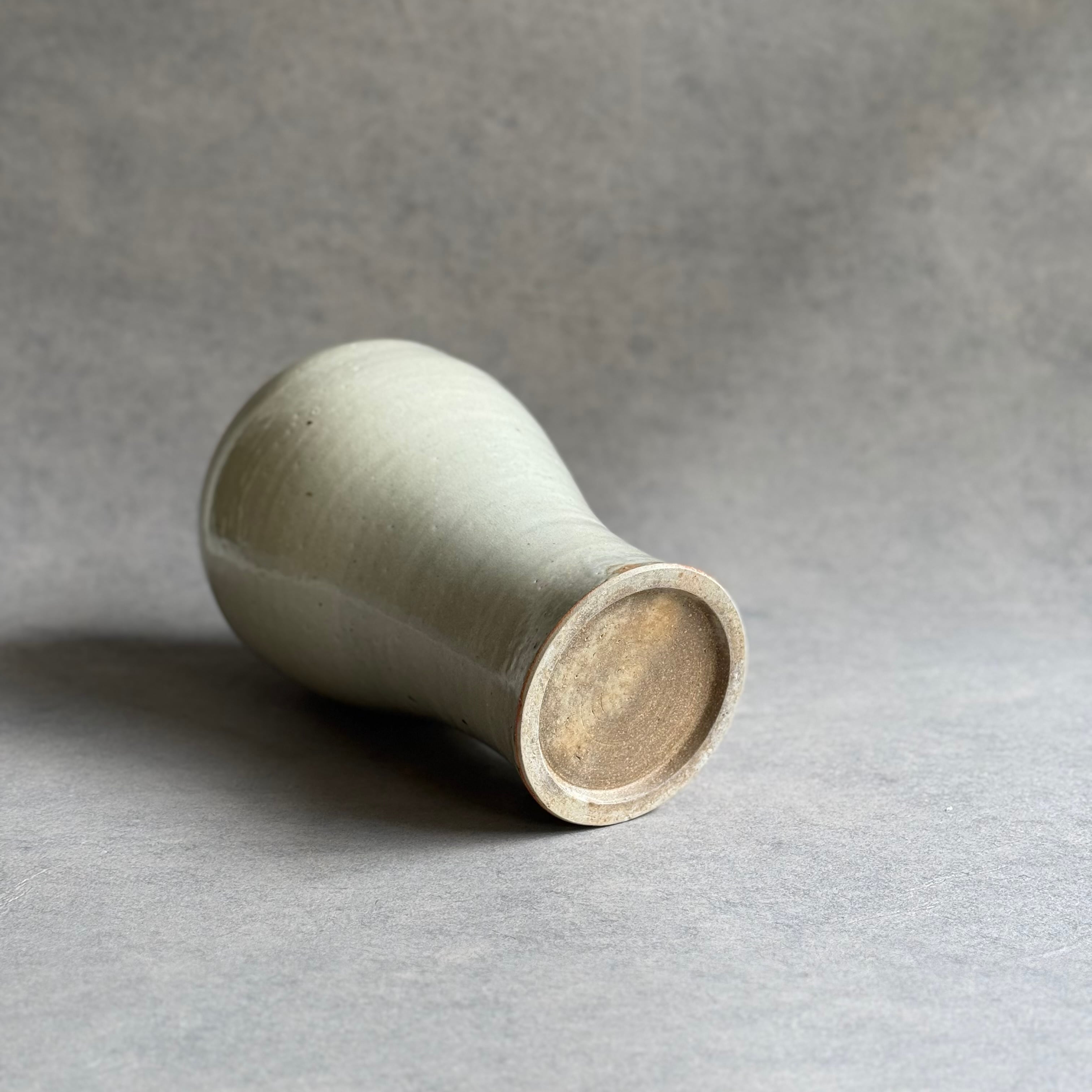 日高伸治 青白磁 梅瓶 | gallery 一白