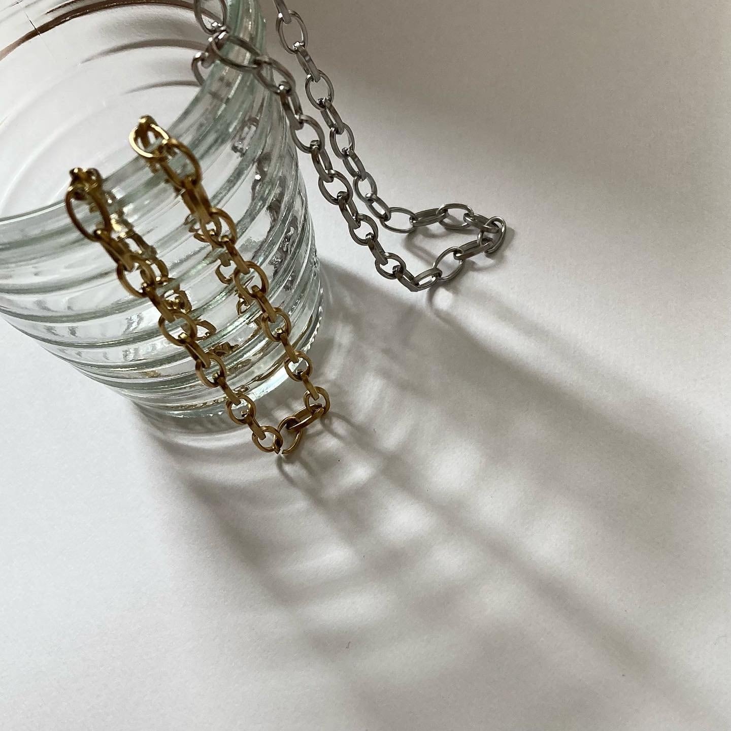 チェーンネックレス