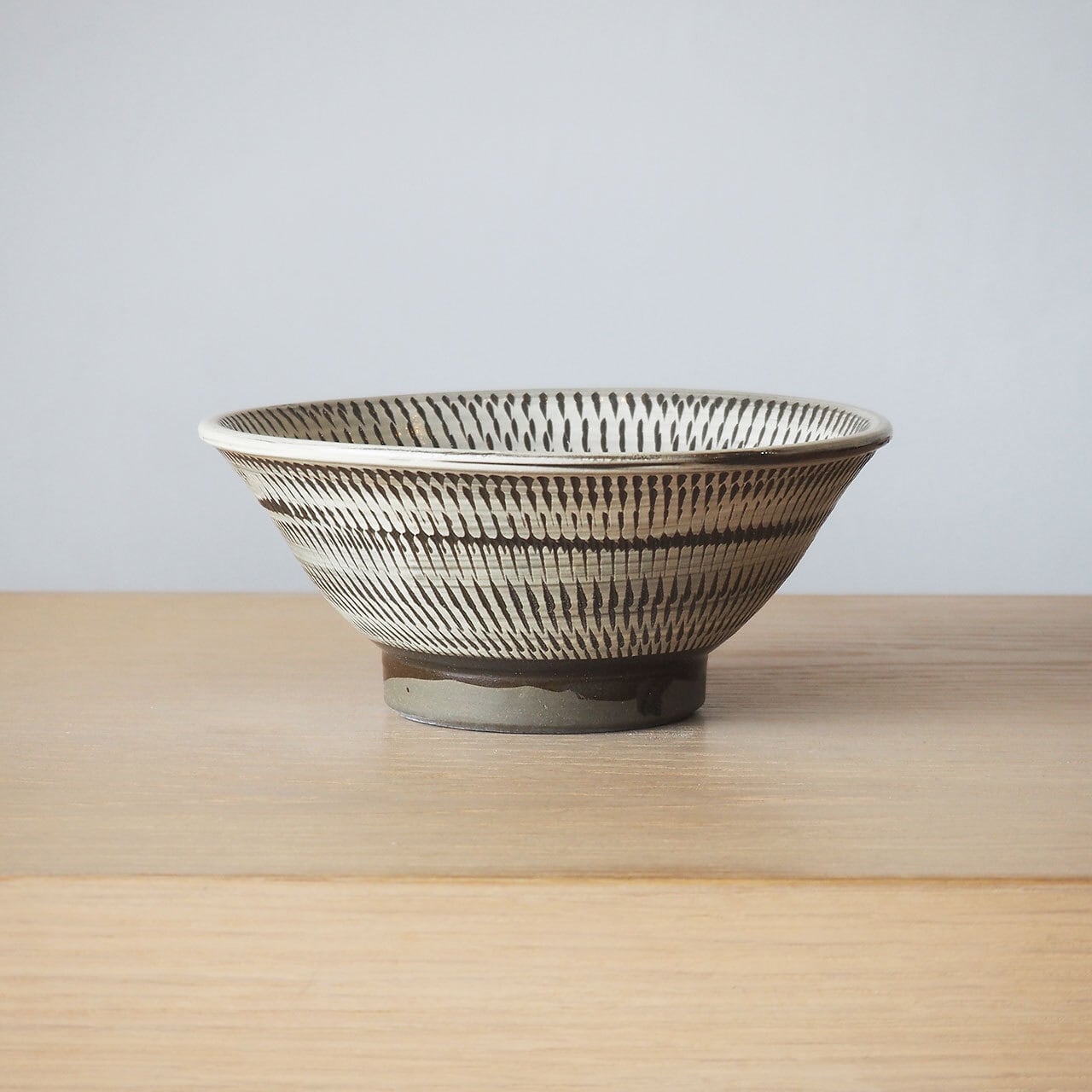新品特価品！ 茶道具 鉄釉 臼形 水指 真清水福山 作 共箱【陶芸 京焼