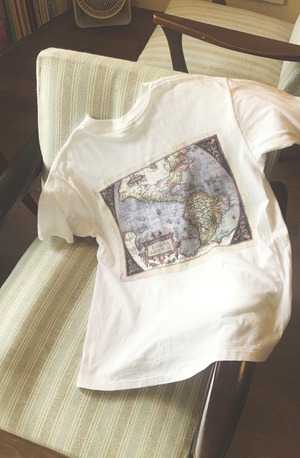 90s Banana Republic USA Map illustration T-shirt XS