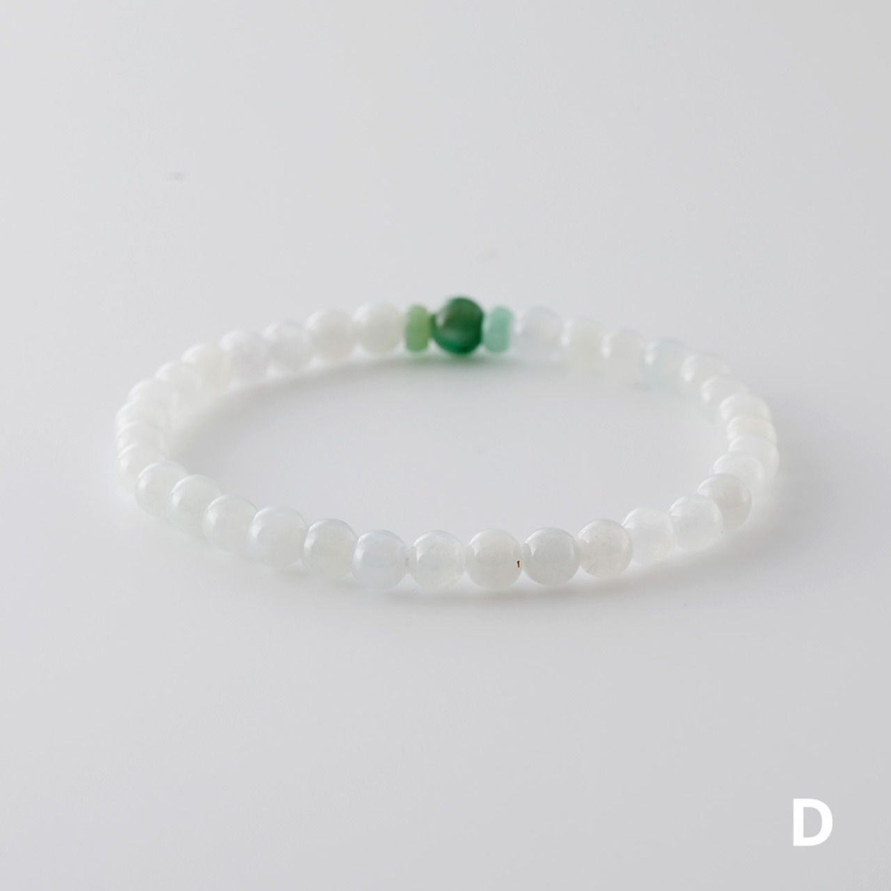 即完売の人気アイテムブレスレット 氷翡翠にポイントグリーンが新しい アイスジェイド,ワンポイントグリーンブレスレット A貨翡翠 jd_br1057