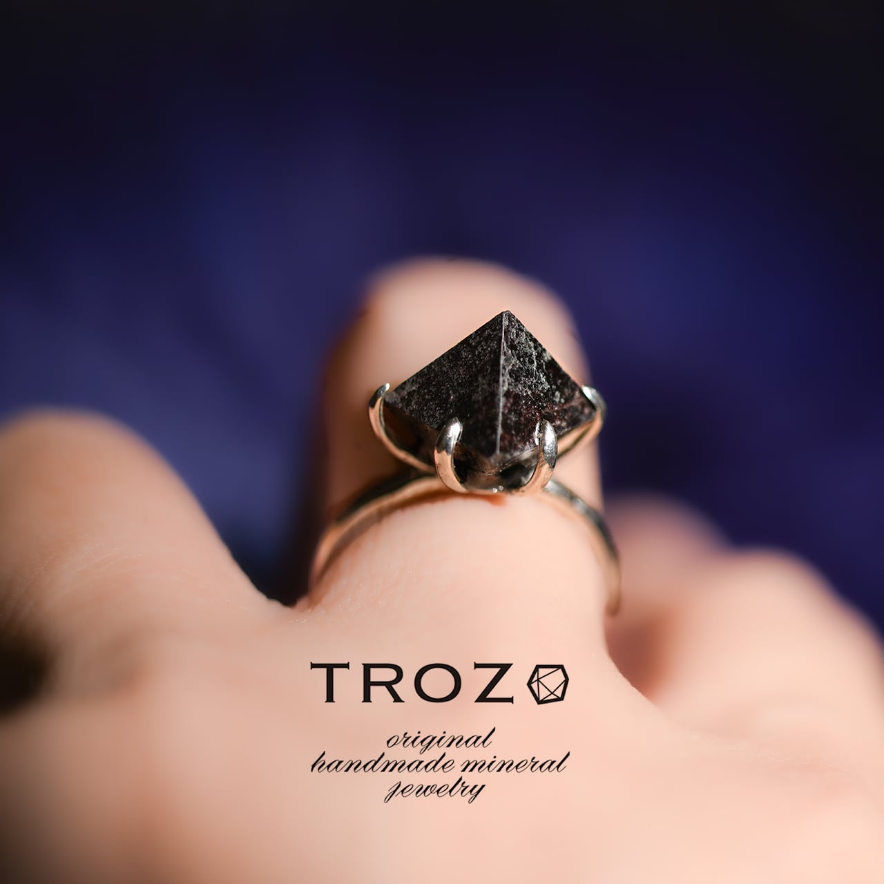 [48] 天然石 ファッションリング 100点 指輪 Nz12-250426Z 積極性・財運UP】 高品質マンダリンシトリン原石リング指輪 16号