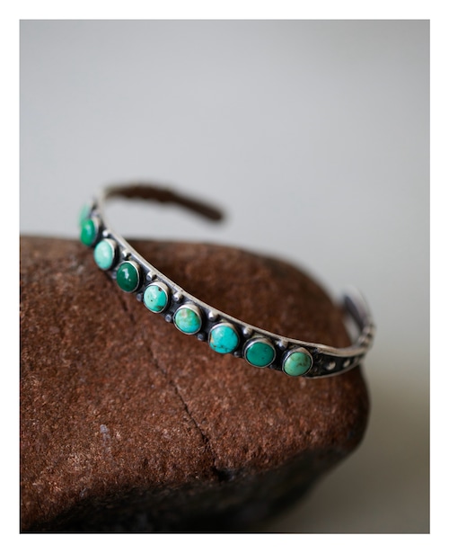 Early Navajo Turquoise Row Cuff Maisel’s Trading Post Style (c. 1930s–1940s)