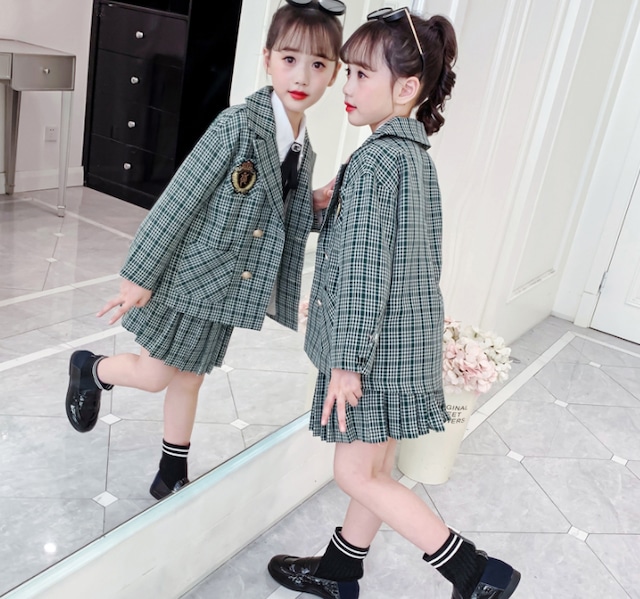 【フォーマルシーンで活躍☆ジャケット スカート セットアップ】スーツ セットアップ 子供服 女の子 キッズサイズ キッズファッション ジャケット ブレザー スカート ワッペン付き フォーマル 2点セット おしゃれ チェック柄 110cm 120cm 130cm 140cm 150cm 160cm 発表会 七五三 結婚式 普段着 入園入学 卒園卒業 送料無料