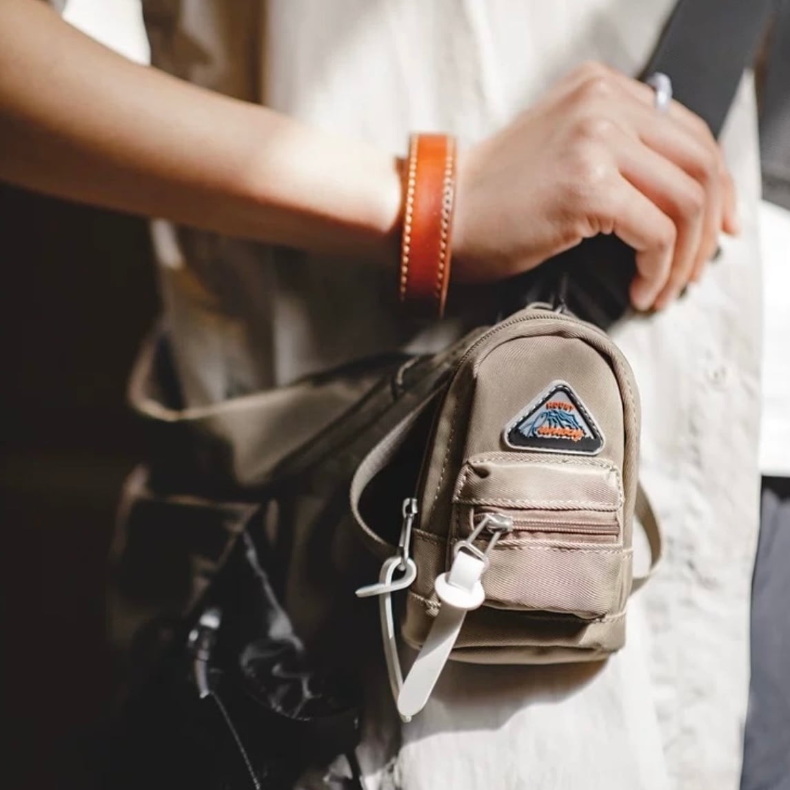 トレイルミニバック J0043