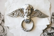 1900s フランス ルーベンス 聖アンデレの殉教的プットーと大きなハンドルa ツマミ アンティーク