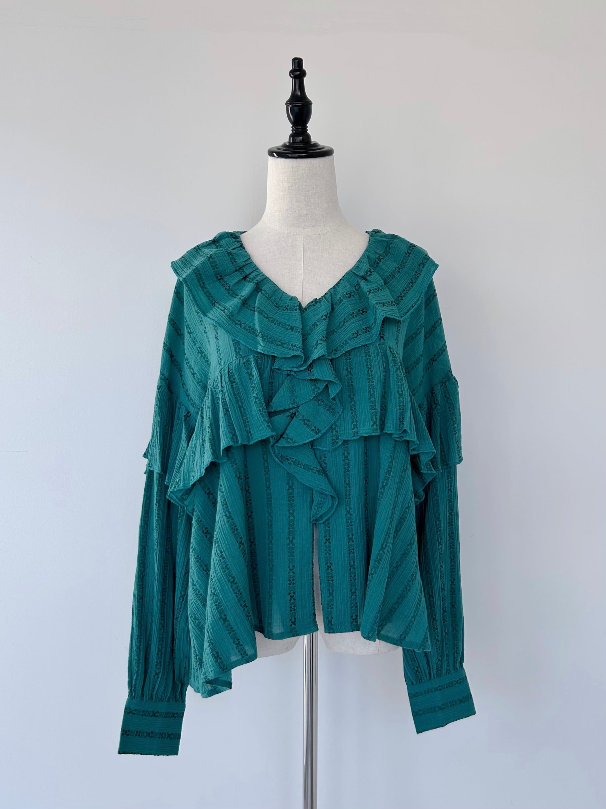 Bilitis dix-sept ans Ruffle Frill Blouse | KOKO