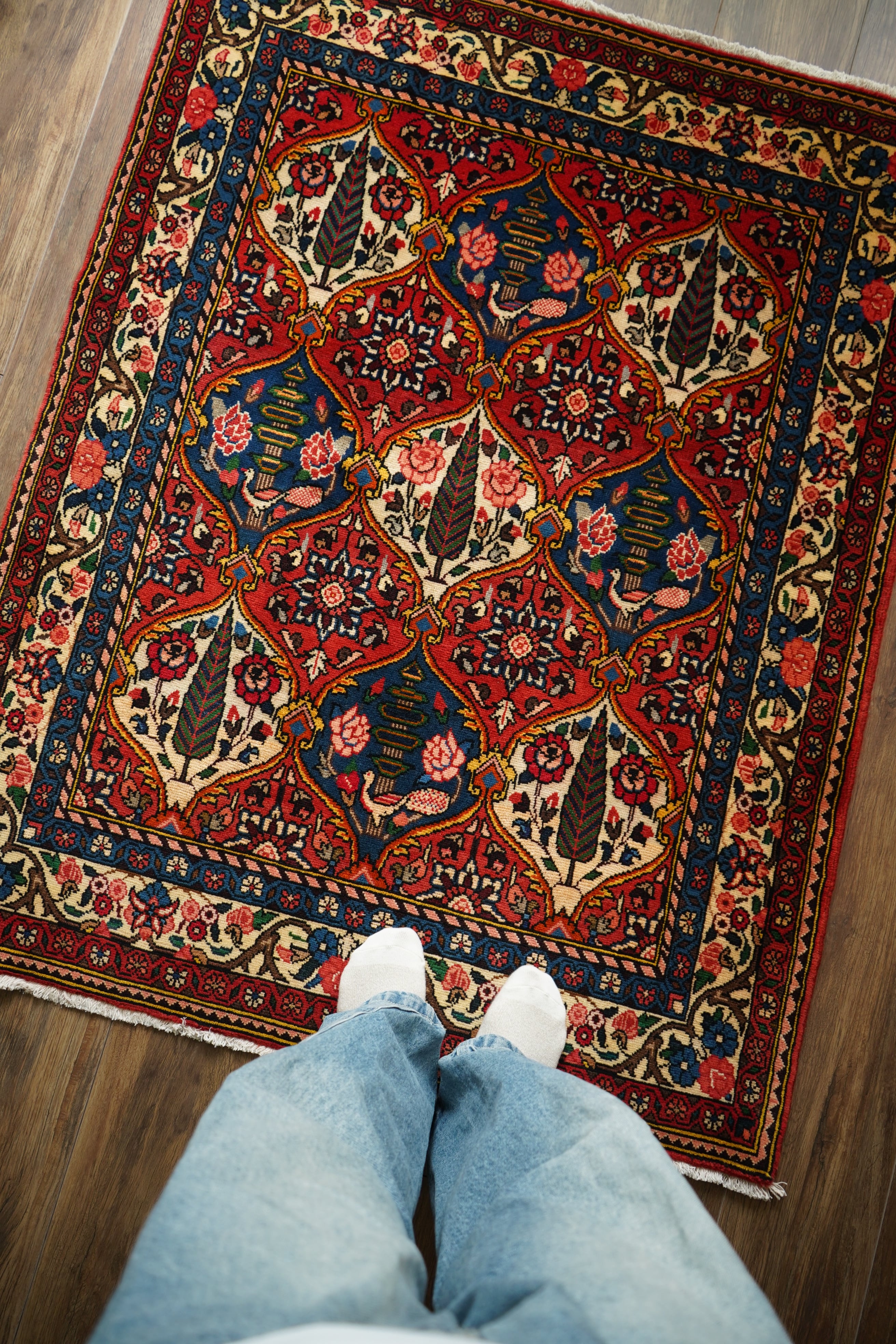 Medium Size | ヴィンテージラグ専門店 TIME RUG （ペルシャ絨毯