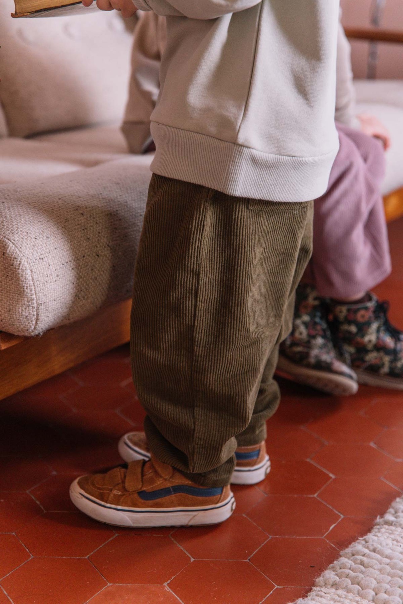 STUDIO BOHEME　CARROT PANTS(24m) - DARK OLIVE