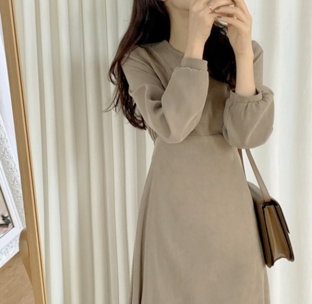 ワンピース ロング お呼ばれ 上品 韓国 ファッション レディース 大人可愛い ロングワンピース クルーネック ニュアンスカラー ベージュ ワンピ フレアワンピース パフスリーブ シンプル 結婚式 入学式 フォーマル カジュアル ワンピース Vestito