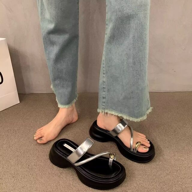予約販売】サンダル レディース トング 厚底 ブラック ホワイト 予約販売】サンダル レディース トング 厚底 ブラック ホワイト