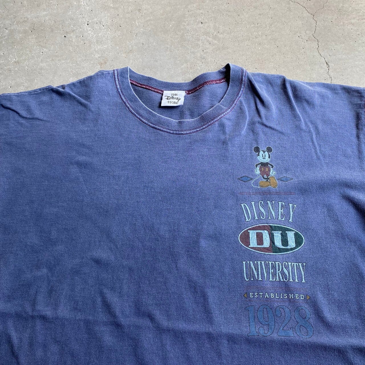 90年代 Usa製 Disney University ディズニー ミッキーマウス キャラクタープリントtシャツ メンズxl レディース 古着 Diseny Store 90s ビンテージ ヴィンテージ ナス紺 パープル ネイビー Tシャツ Cs29 50 Ha10 Cave 古着屋 公式 古着通販サイト 90年代 Usa製 Disney University ディズニー ミッキーマウス キャラクタープリントtシャツ メンズxl レディース 古着 Diseny Store 90s ビンテージ ヴィンテージ ナス紺 パープル ネイビー Tシャツ Cs29 50 Ha10 Cave 古着屋 公式 古着通販サイト