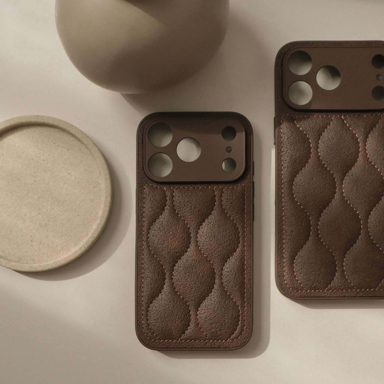 ［ phone case ］quilting brown