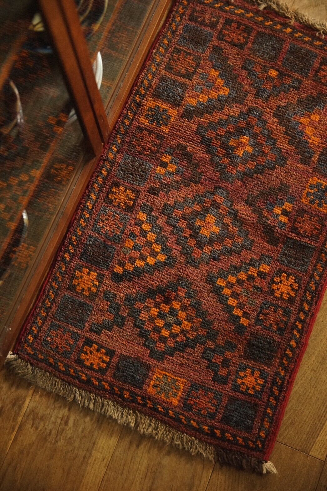 1092 -Vintage Baluch rug