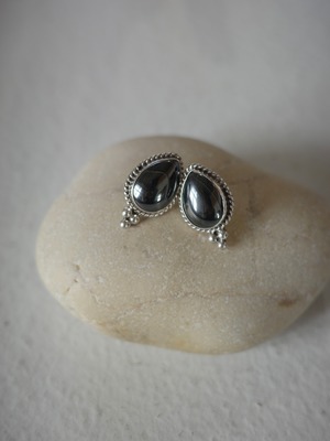 <vintage silver925>drop hematite design pierce