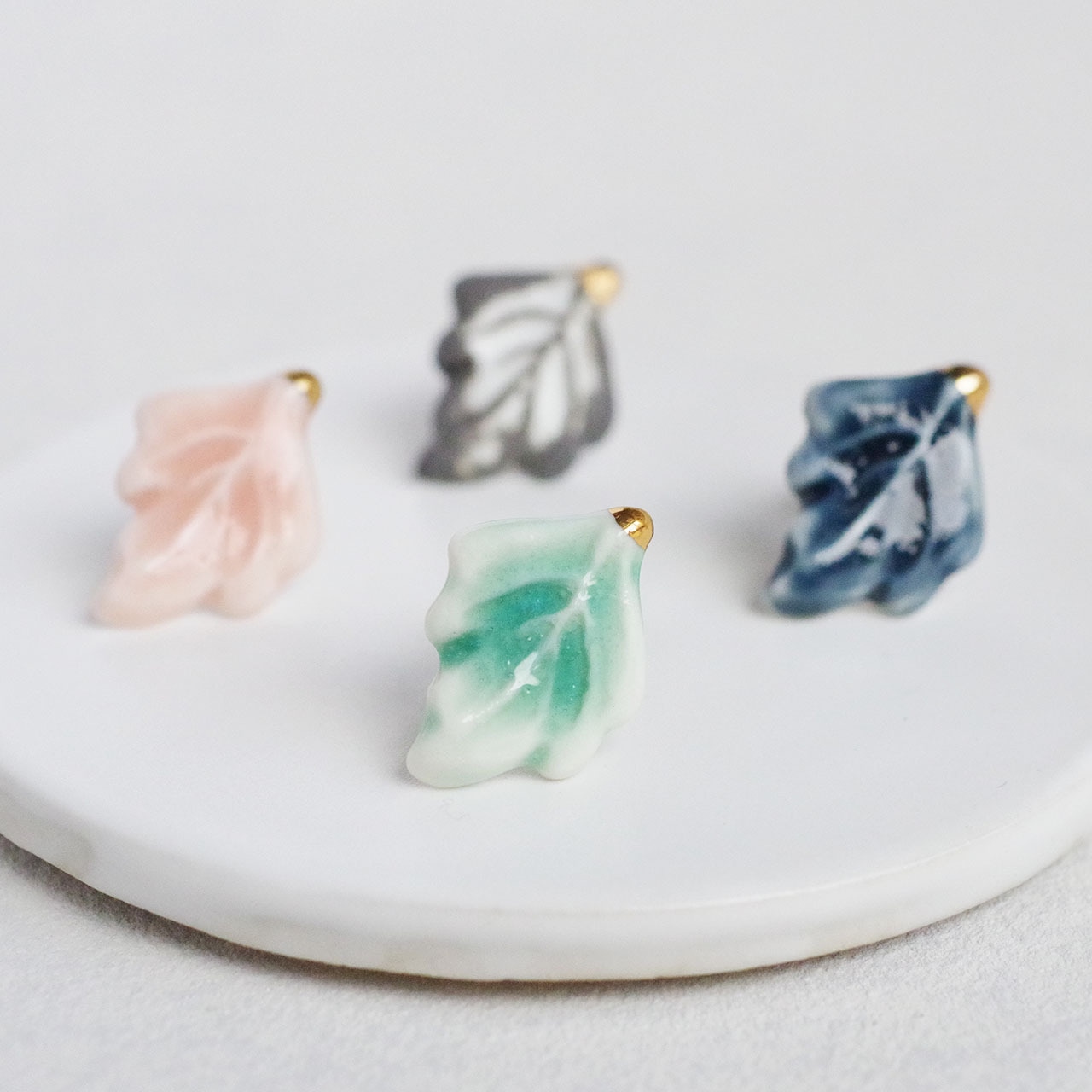 ブドウの葉 ピアス/イヤリング