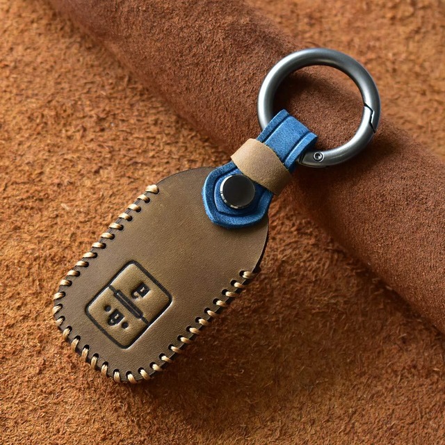 ONTTO スズキ スマート キーケース キーカバー オシャレ 手触りいい 高級 Suzuki キーホルダー 2ボタン ブラックイエロー 新型ワゴンR 新型ジムニー 新型ジムニーシエラ 新型スイフト 新型ワゴンRスティングレー クロスビー(XBEE) フレアワゴン マツダ リモコンキー ケース 車用 クレージホースレザー 本革 ブラウン