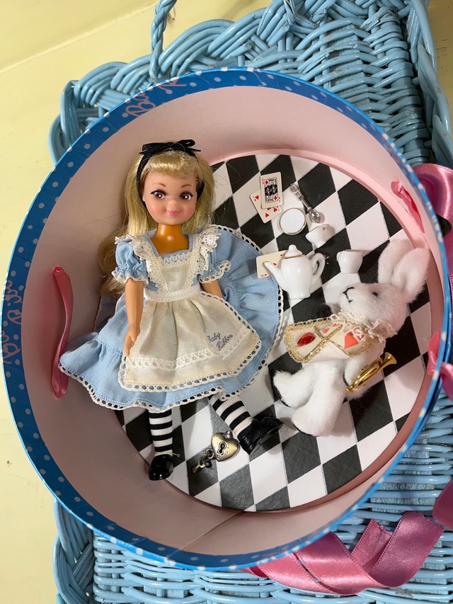 リボンちゃん　ブルーのワンピースのアリス　（220912）