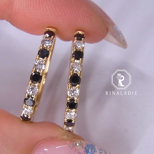 K18YG天然ブラックダイヤ×天然ダイヤモンド【ノワール・エクラ】フープピアス