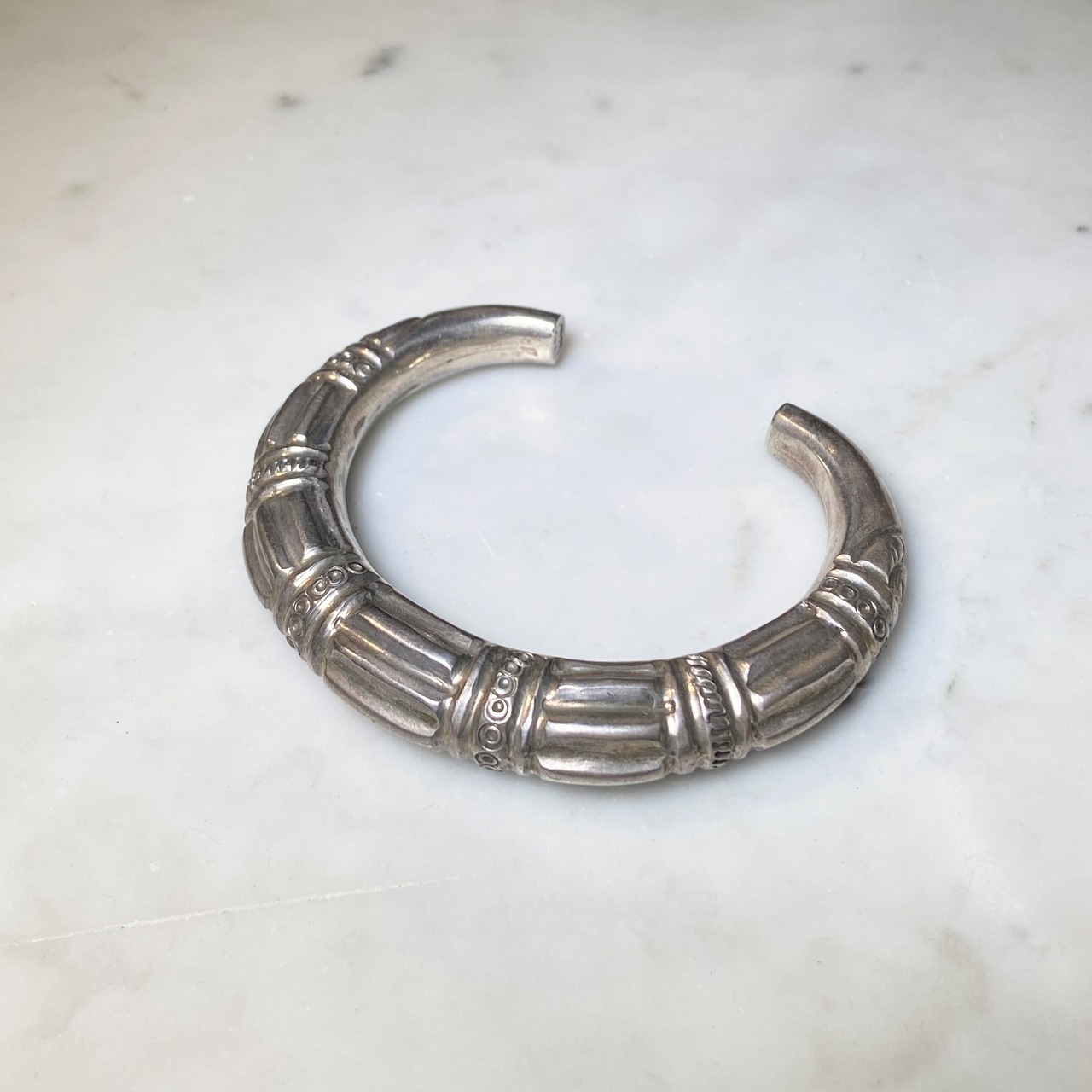 vintage silver unusual design bangle