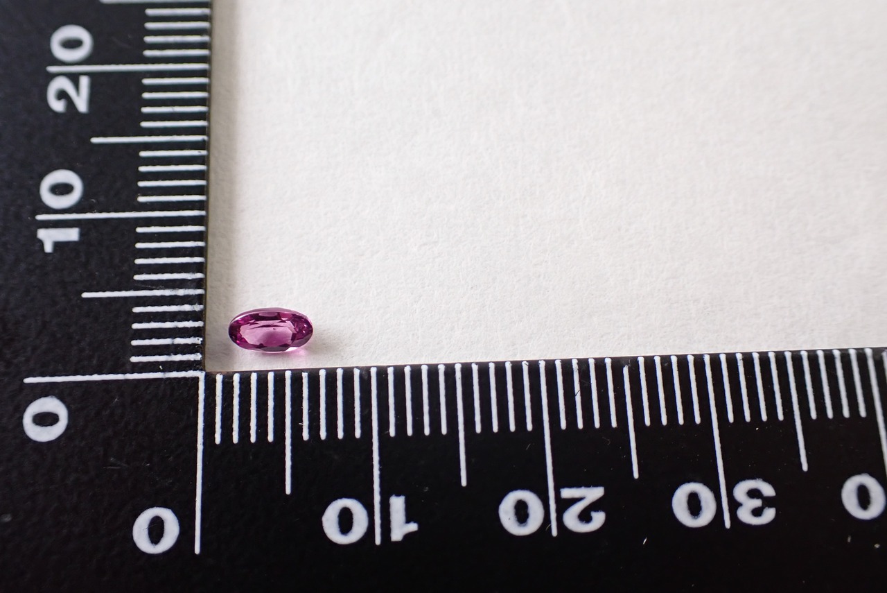 ロードライトガーネット　0.29ct　[C7‐743]