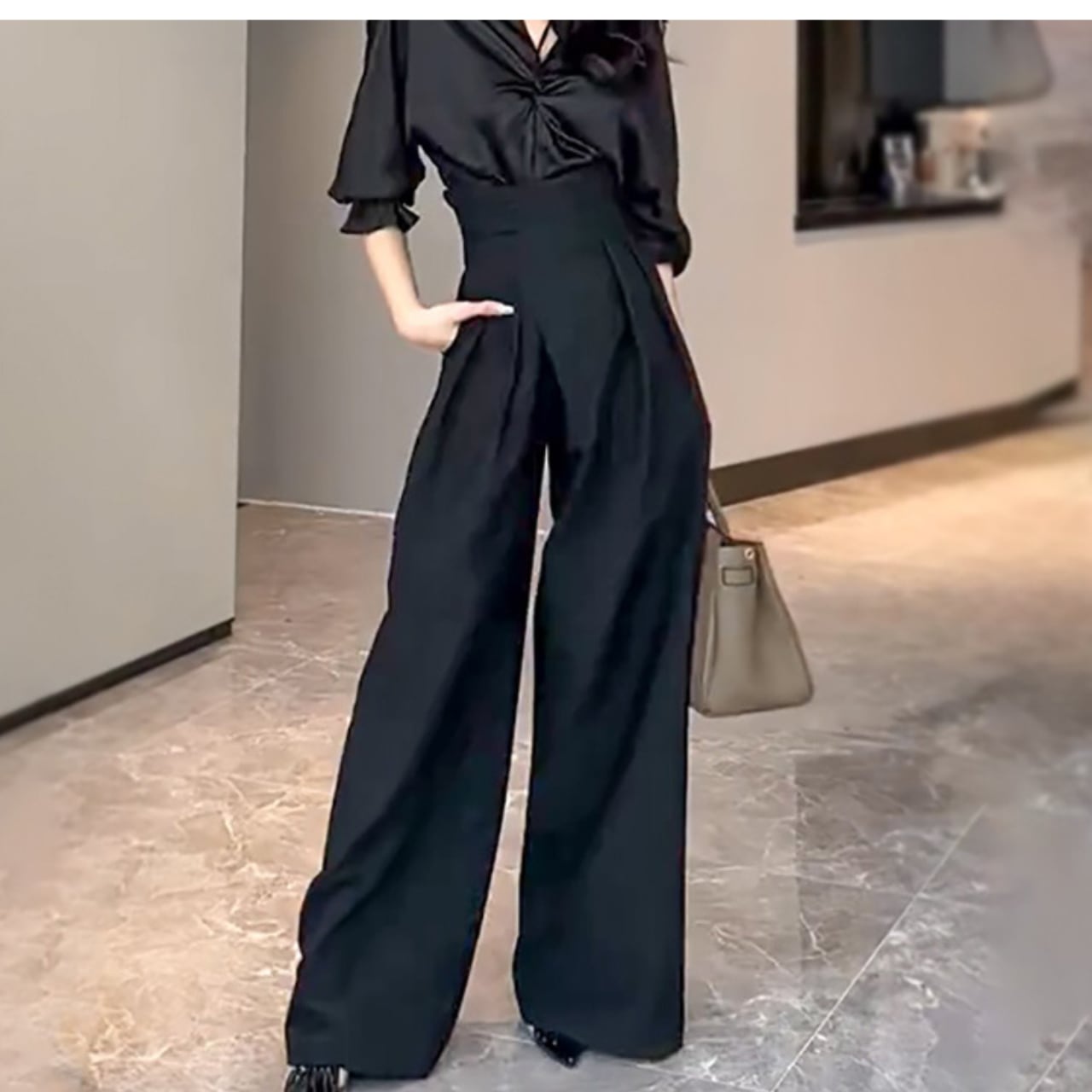 High-waisted Center Press Pants L00394