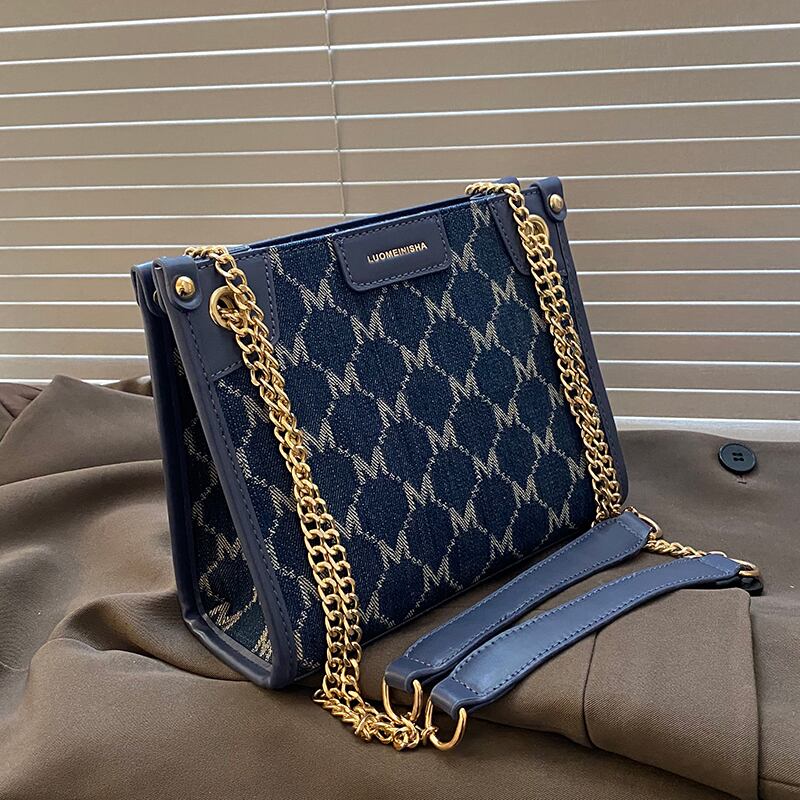 チェーン オータム 秋物 トートバッグ ハンドバッグ メッセンジャーバッグ Tiancai_Wing_Bag37575251473