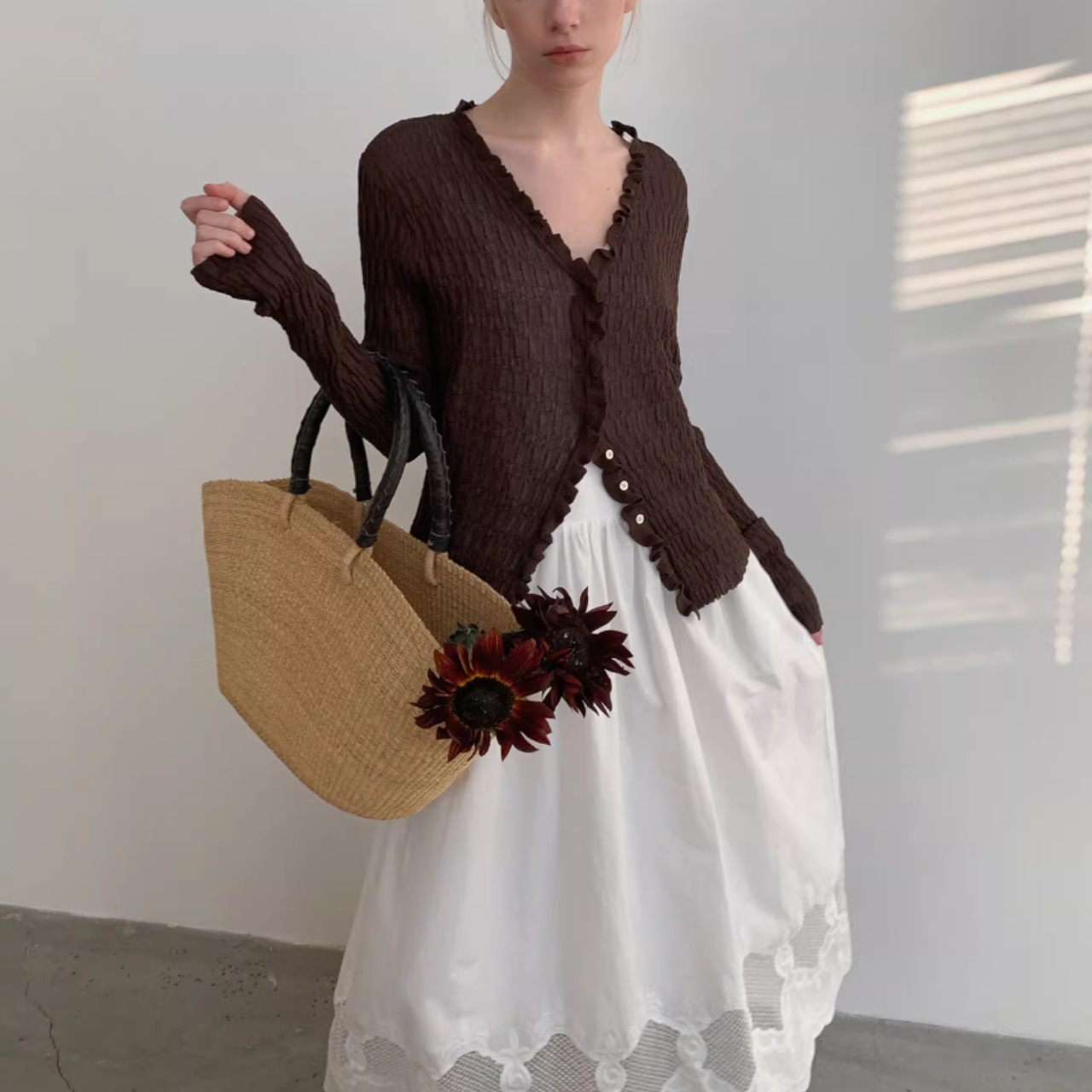 Ajusté Frill Knit Cardigan F0620