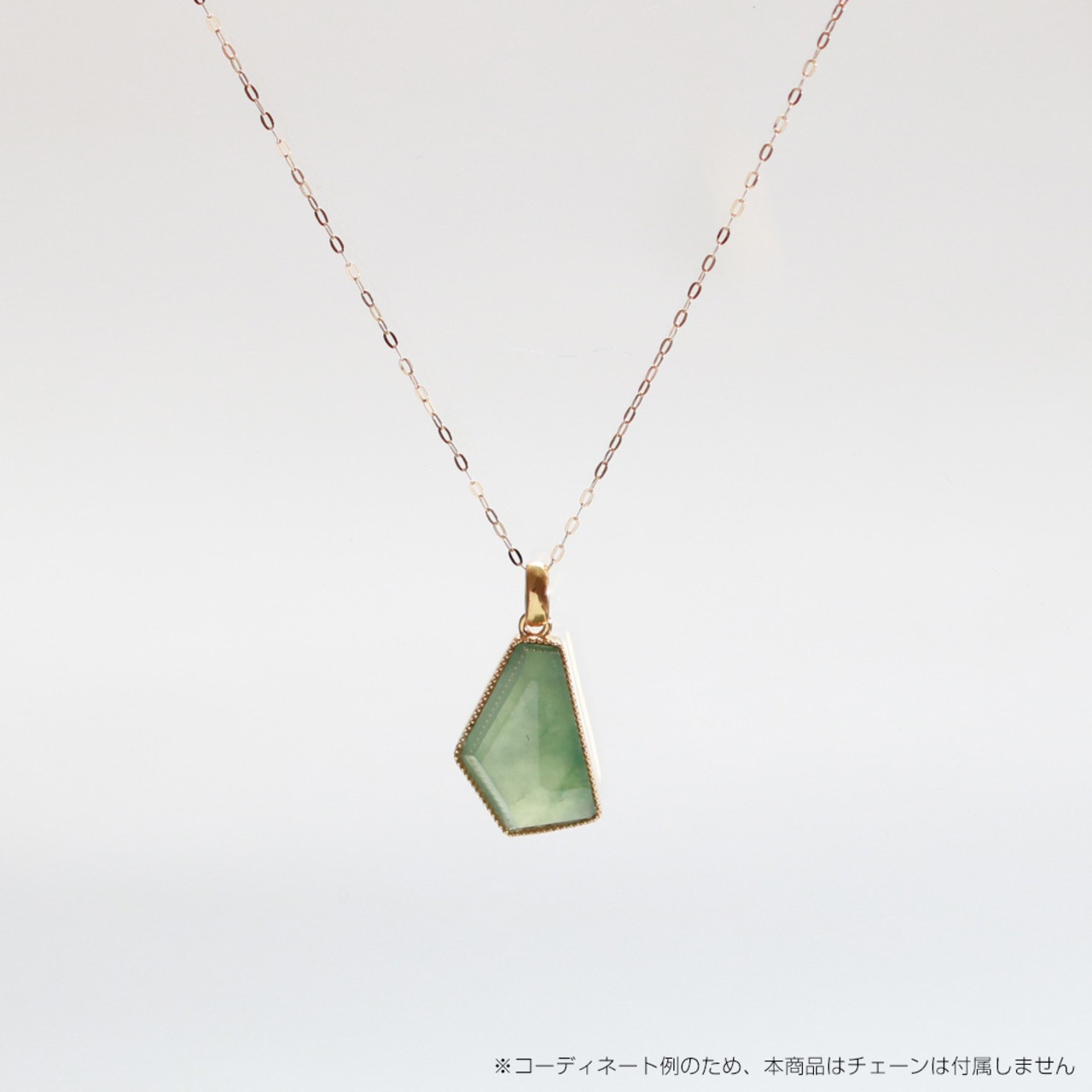 翡翠ラフカットシリーズペンダントトップ K10YG rough moss green A貨翡翠 jd_pt1267