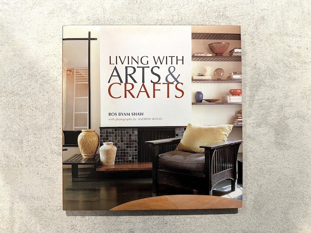 【VI357】Living with Arts and Crafts /visual book