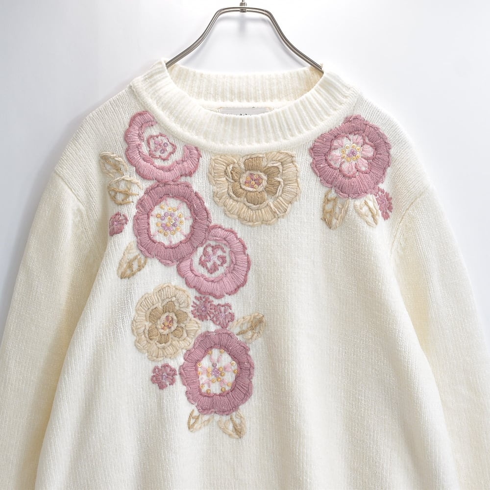 alfred dunner アルフレッドダナー 立体 花柄 刺繍 ビーズ スパンコール モールヤーン ニット セーター プルオーバー オフホワイト USED ヴィンテージ ビンテージ 古着 レディース 2X