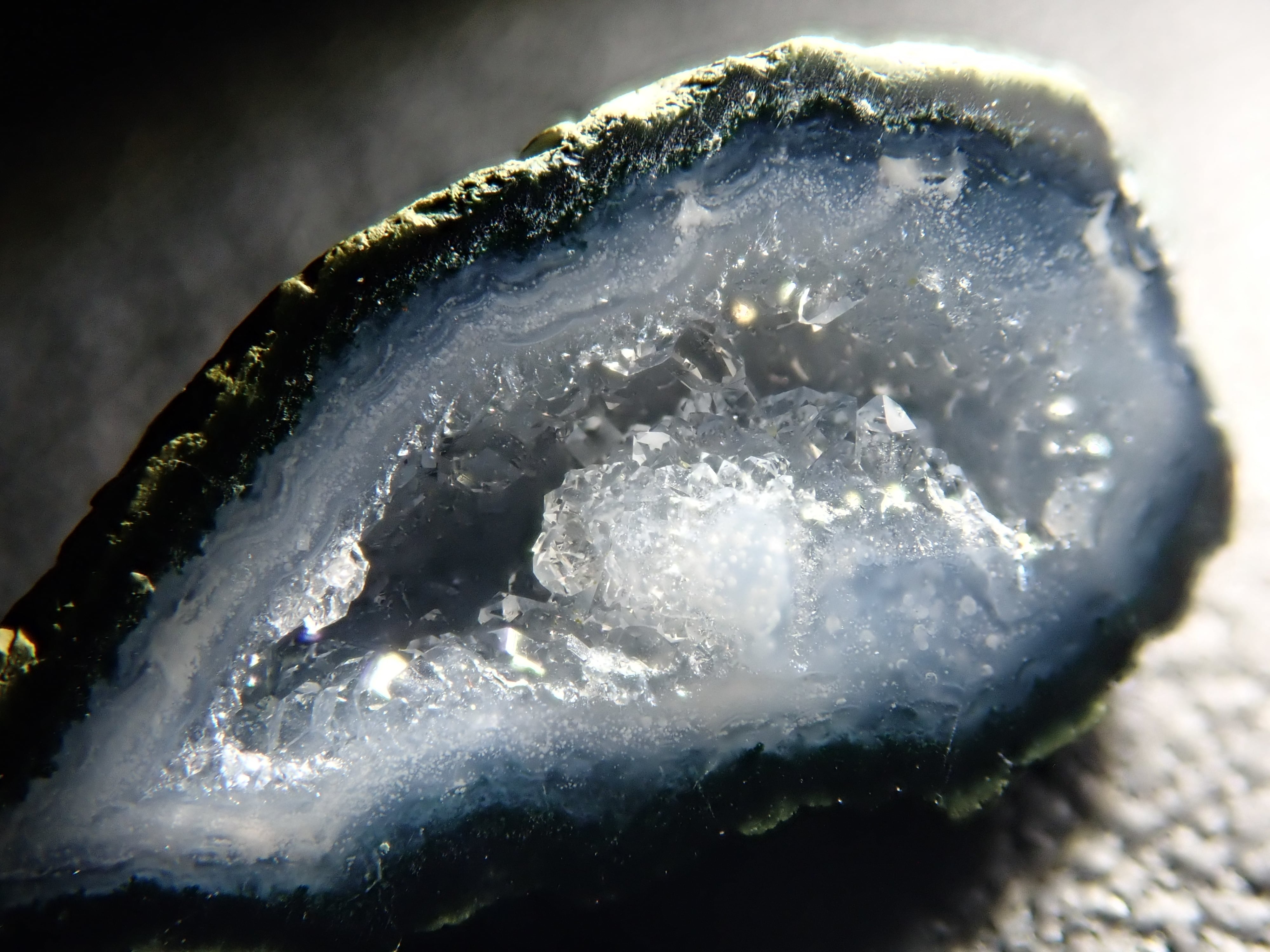 【新商品】メキシコ産ミニジオード（ペア） 2.69ct