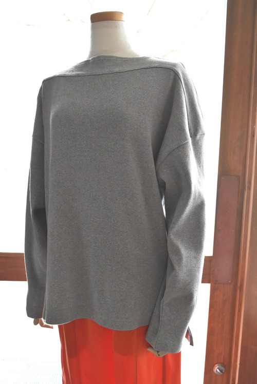 vent blanc(ヴァンブラン) バックプリントプルオーバー