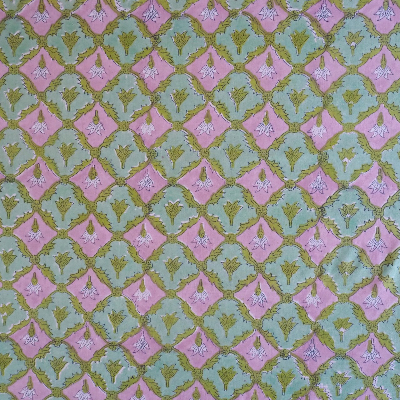 ブロックプリント生地【50cm単位】インド綿  ジャール柄 くすみピンク×グリーン #51615-PK2