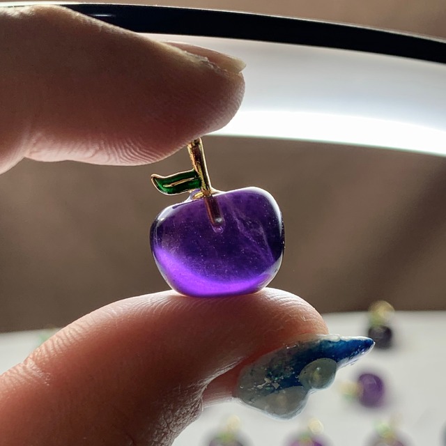 49.フローライトりんご・ペンダントトップ
