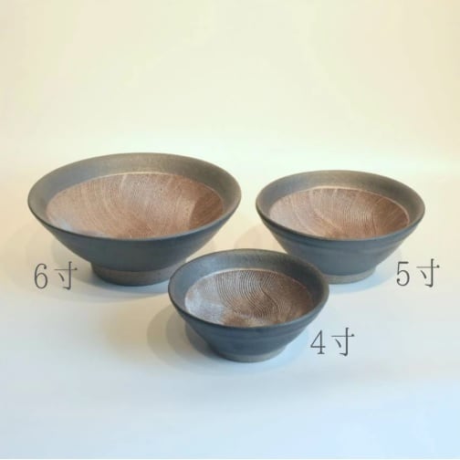 鉄クロ波紋櫛目すり鉢5寸 山只華陶苑 | 川端滝三郎商店