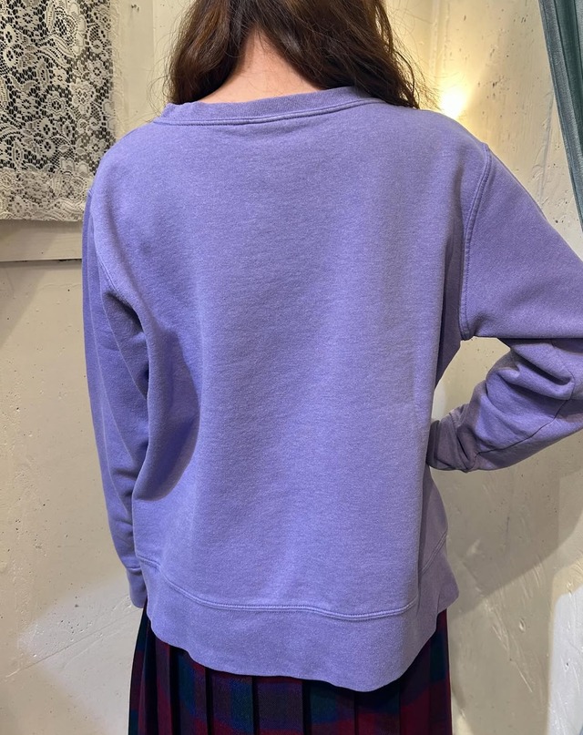 “Hanes” lavender color sweat