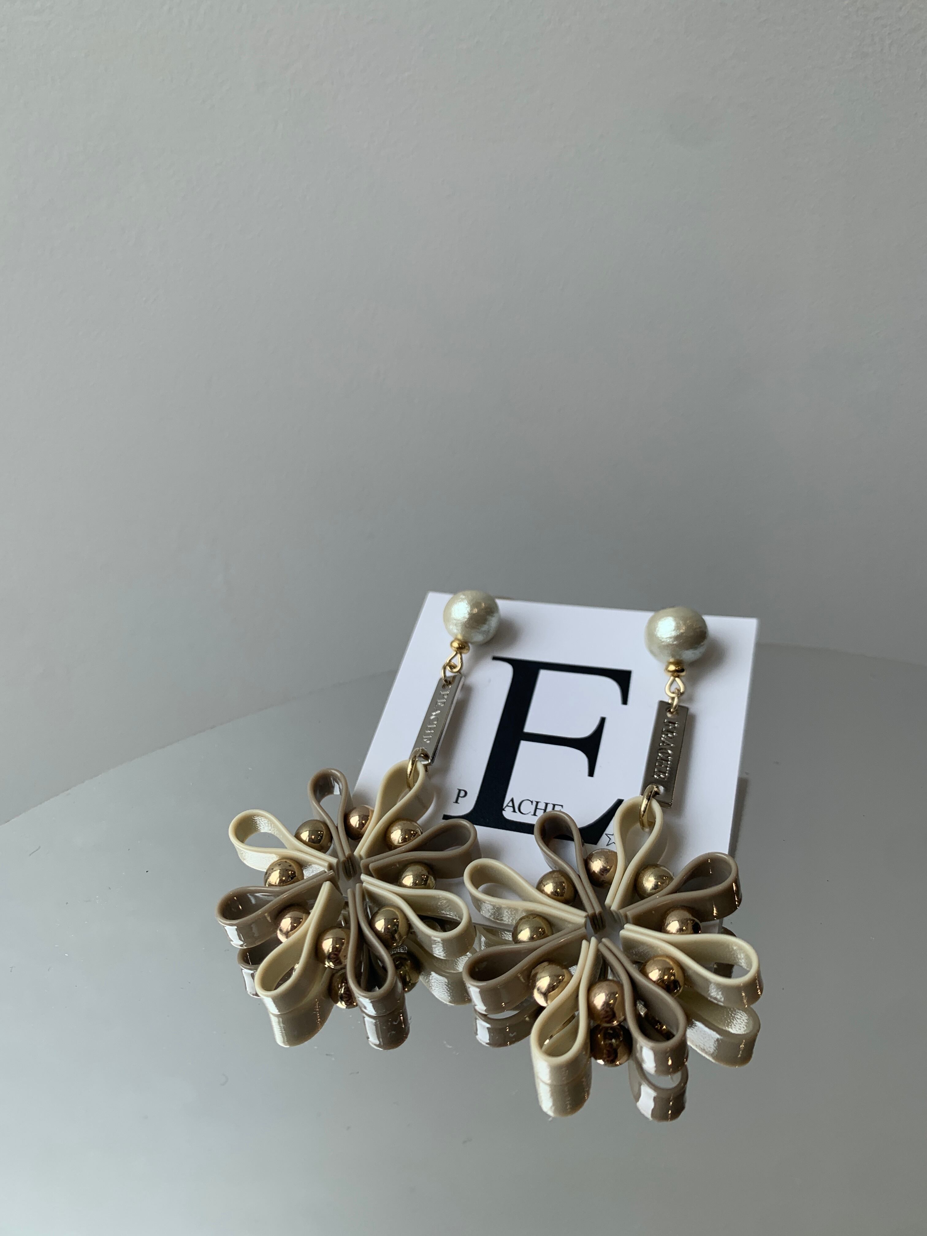 open flower cotton pearl greige tone