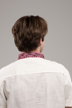 【男女兼用モデル】ウクライナ手刺繍ヴィシヴァンカ　半袖　フリーサイズ