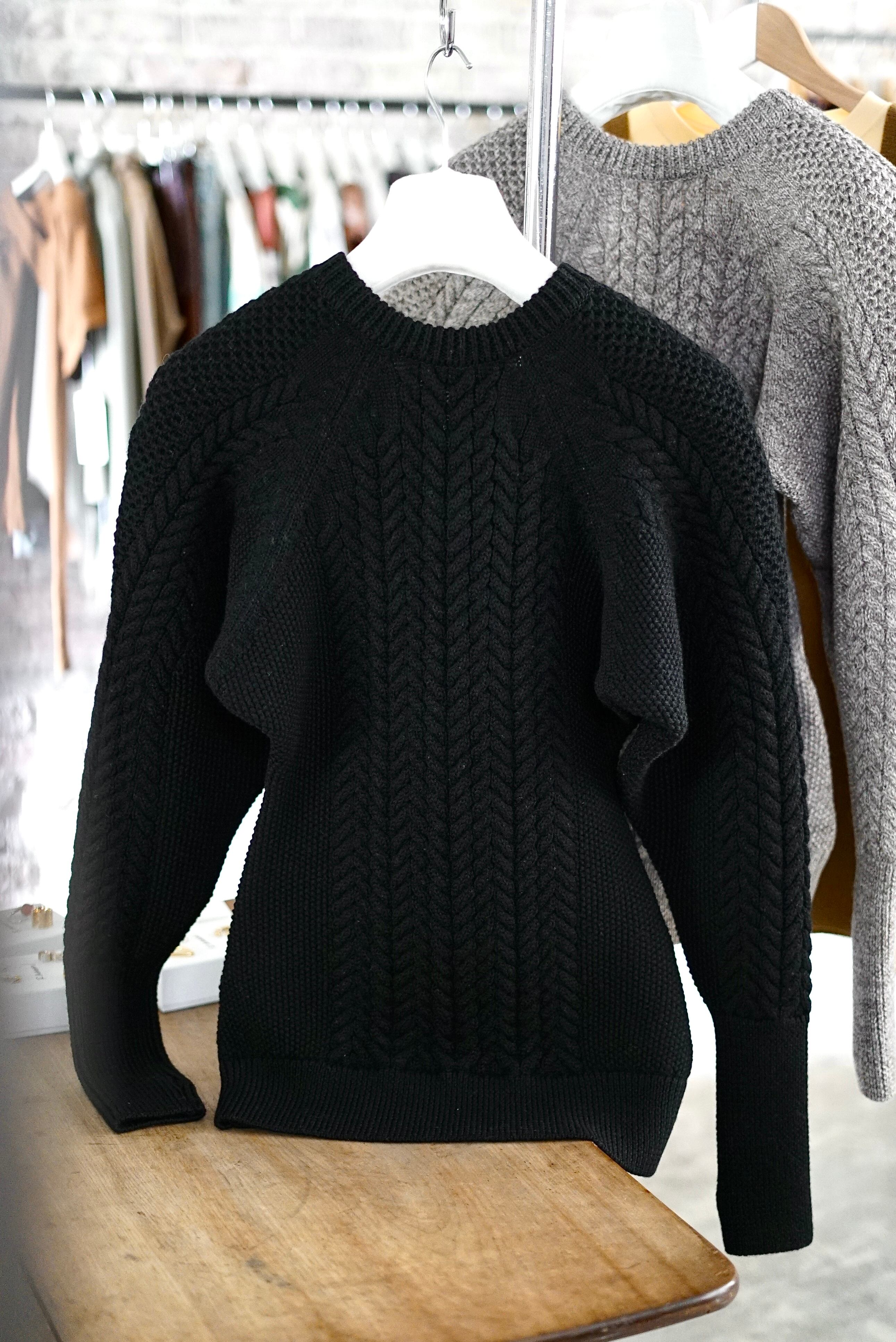 Mediam / Sharp shape Wool pullover (Gray Mix, Black) | JUQUI Online