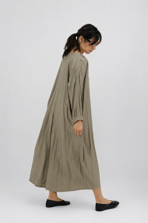 【suzuki takayuki】v-neck dress (A251-08) / smoky olive