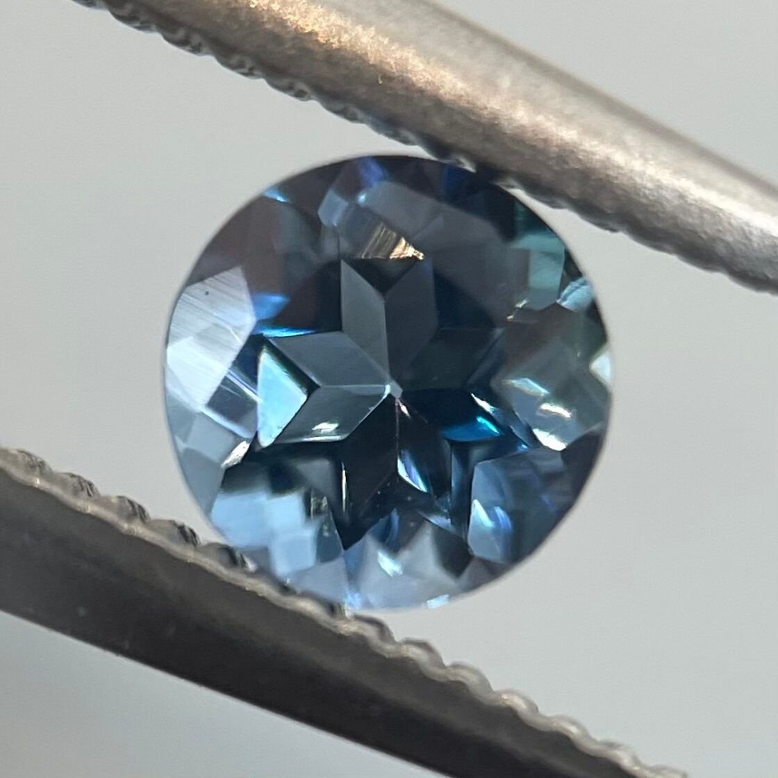 タトゥーアクアマリン 約4mm, 合計0.21ct ブラジル産 | PAY ID