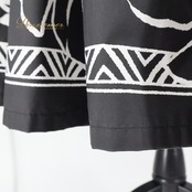 フラダンス 衣装 パウスカート ホワイト系 アロハスタンダード 日本製 ハワイアンプリント アロハ シングル モノトーン 植物柄 レッスン 練習 かわいい 大人っぽい 上品 ALOHA STANDARDS ブラック系 白 黒 フラダンス衣装 おしゃれ ハワイアンファッション 軽量 エレガント