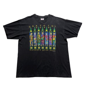 vintage 1995’s GRATEFUL DEAD music tee photographed”HUNDRED YEAR HALL”