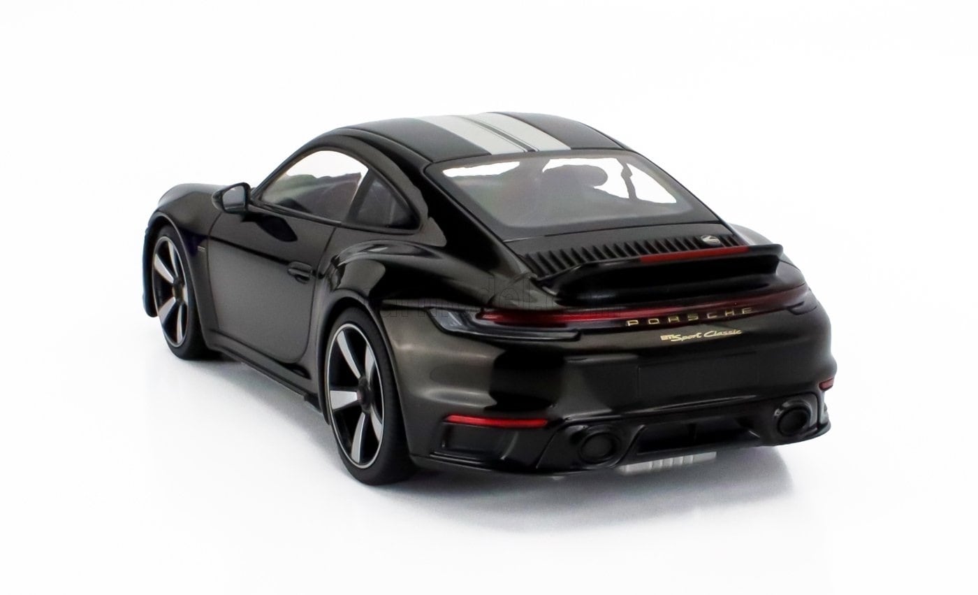 ミニカー 1/18 ポルシェ 911 992 ミニチャンプス MINICHAMPS 1/18