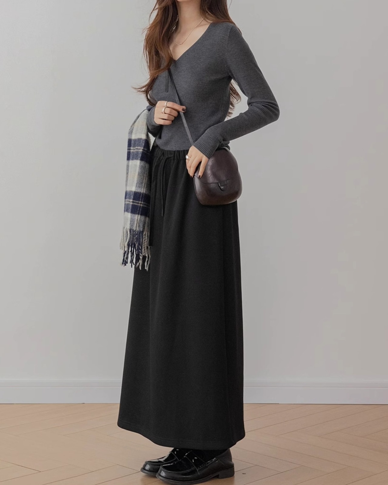 V-neck slim rib Knit T20334